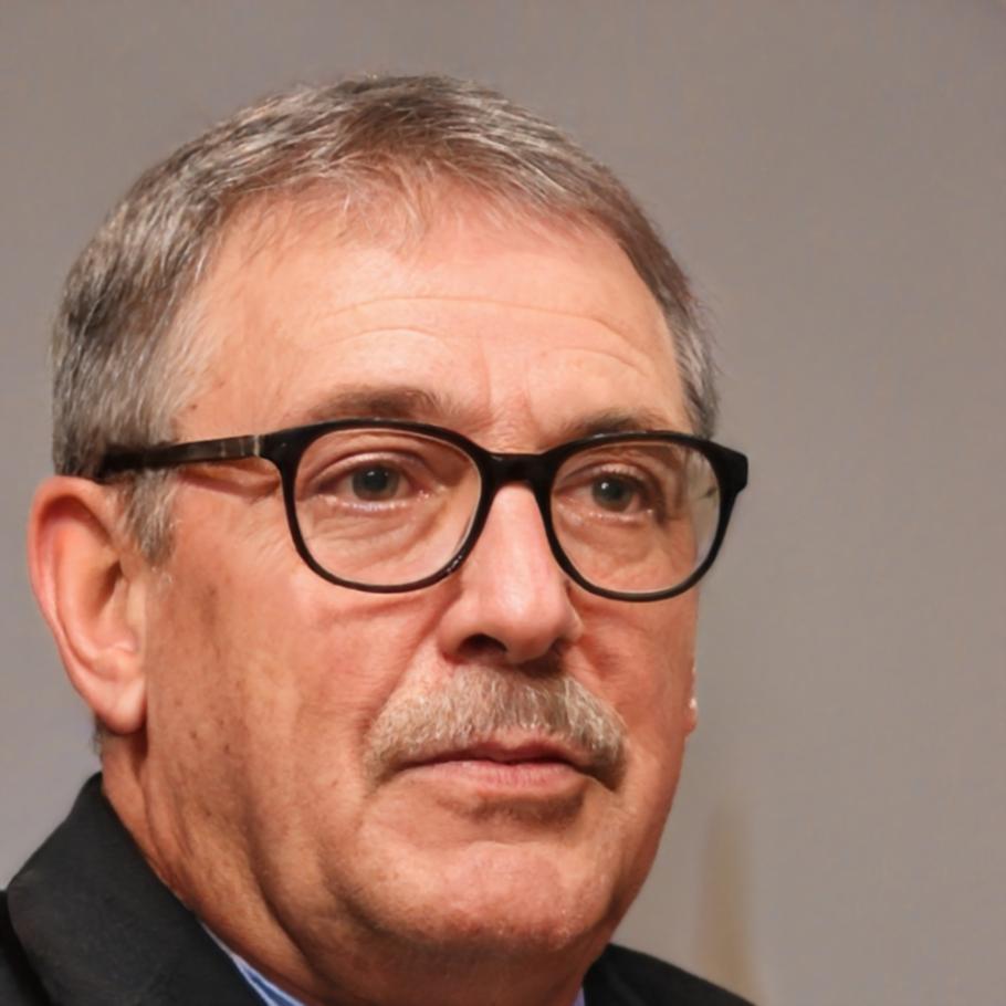 Portrait von Lennart Hohenstein, Finanzstratege